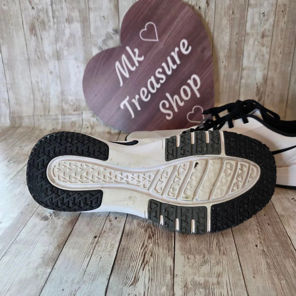 Men's Nike Athletic Sneakers 11.5 White Black Flex Trainer